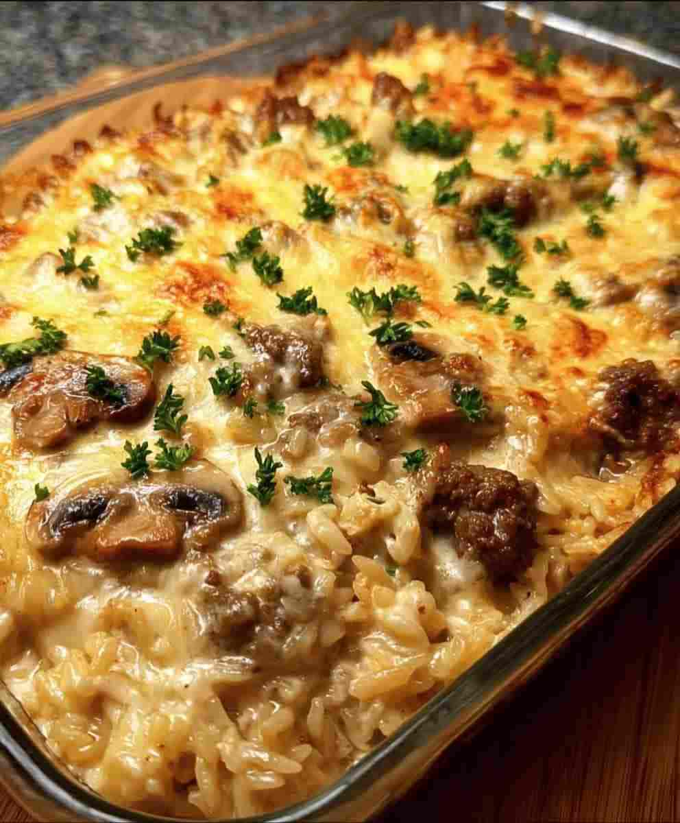 Creamy Beef & Mushroom Rice Bake: Easy Family Dinner